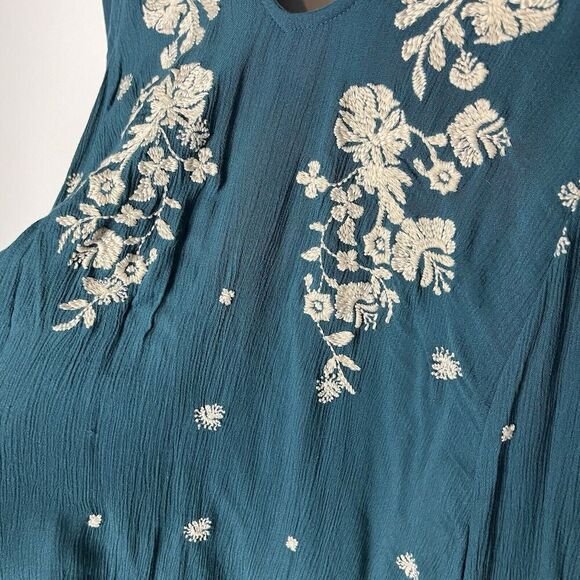 Free People Sweet Tennessee Dress S Blue Boho Rayon Embroidery Oversized Light - Picture 5 of 9